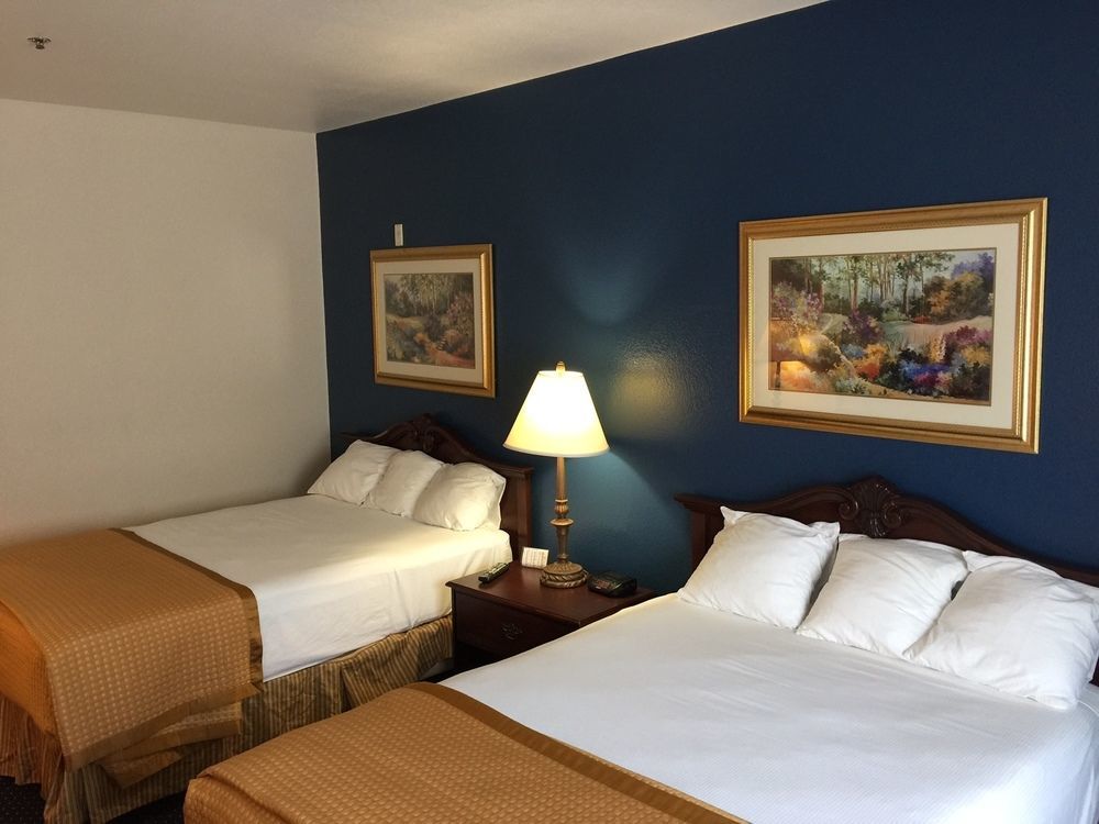 Quality Inn & Suites Lampasas Exterior photo
