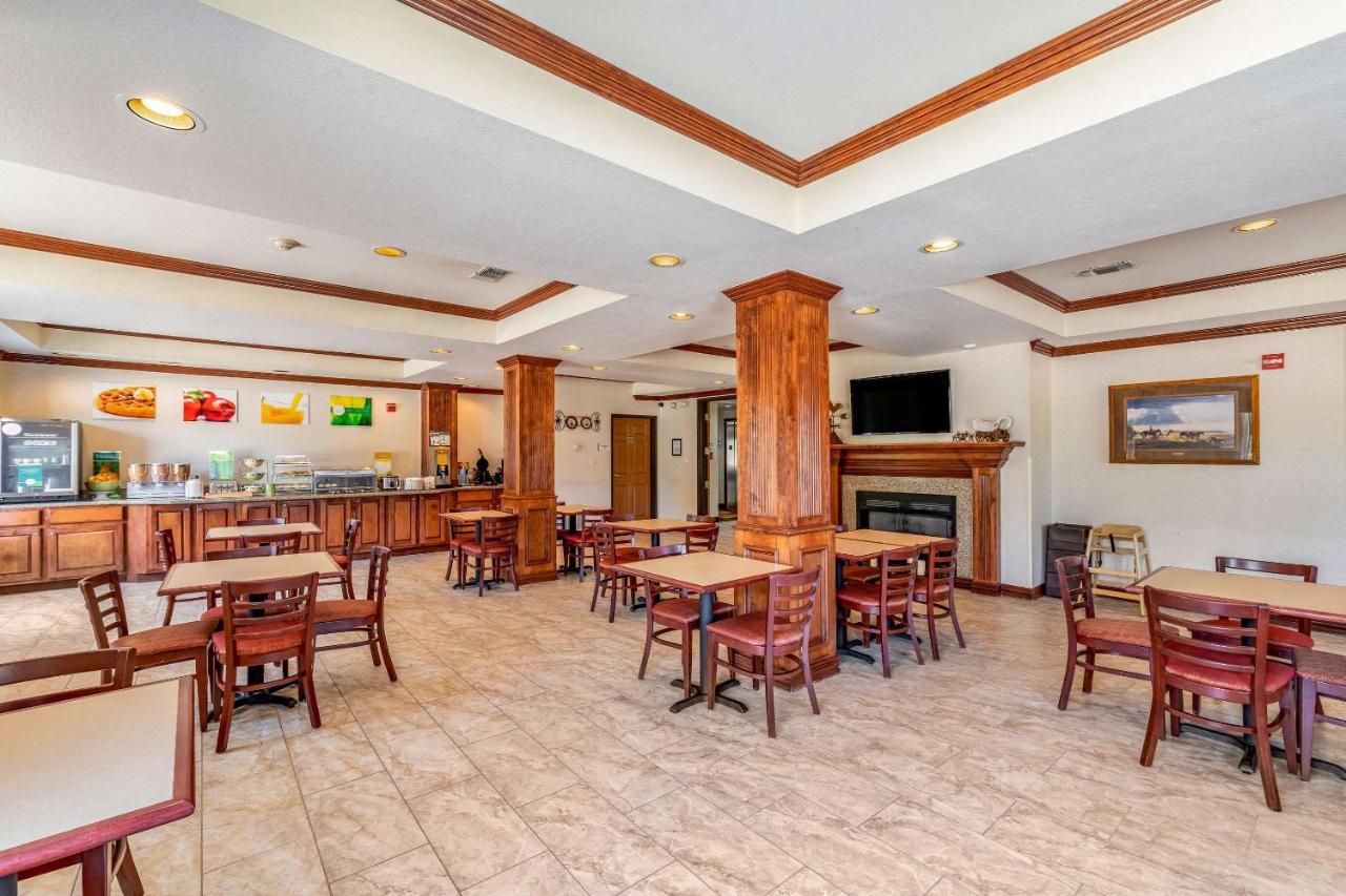 Quality Inn & Suites Lampasas Exterior photo