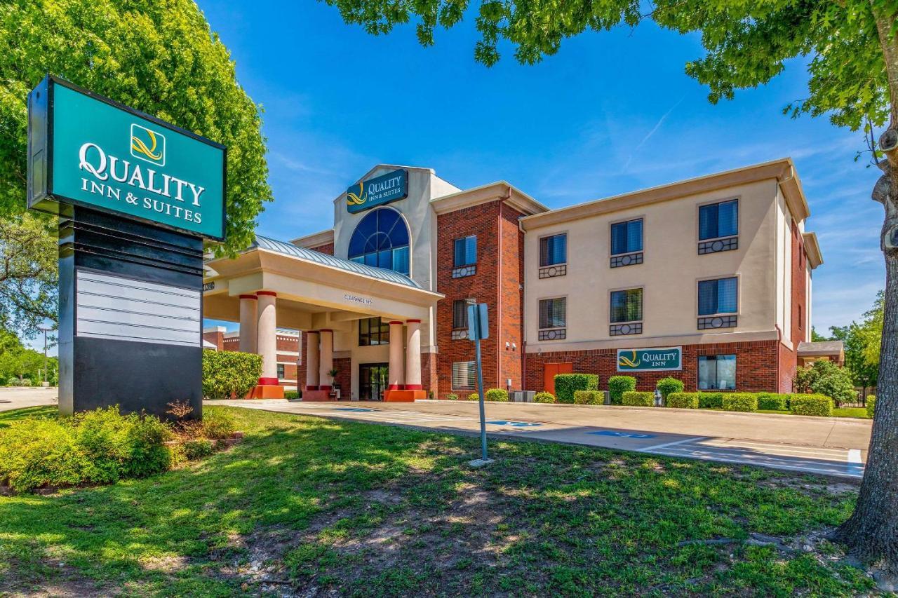 Quality Inn & Suites Lampasas Exterior photo